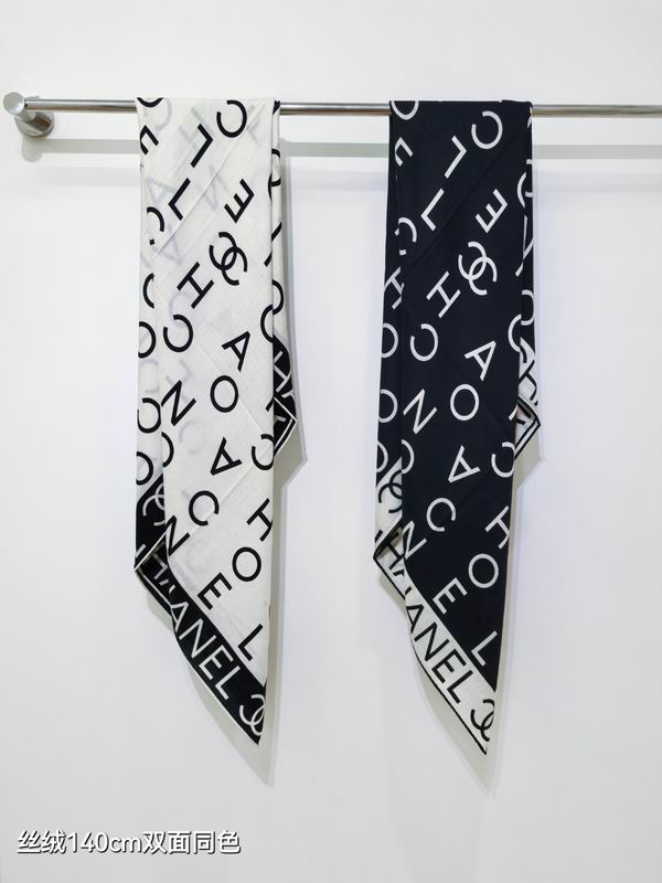 Chanel Scarf 140X140cm 70%羊绒30%真丝 E091103
